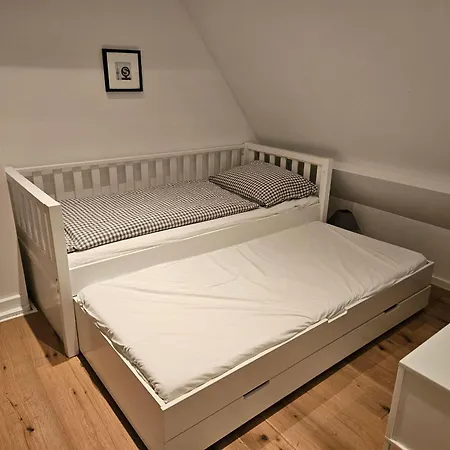 Ferienhaus Haus Ruhe Unter Reet *